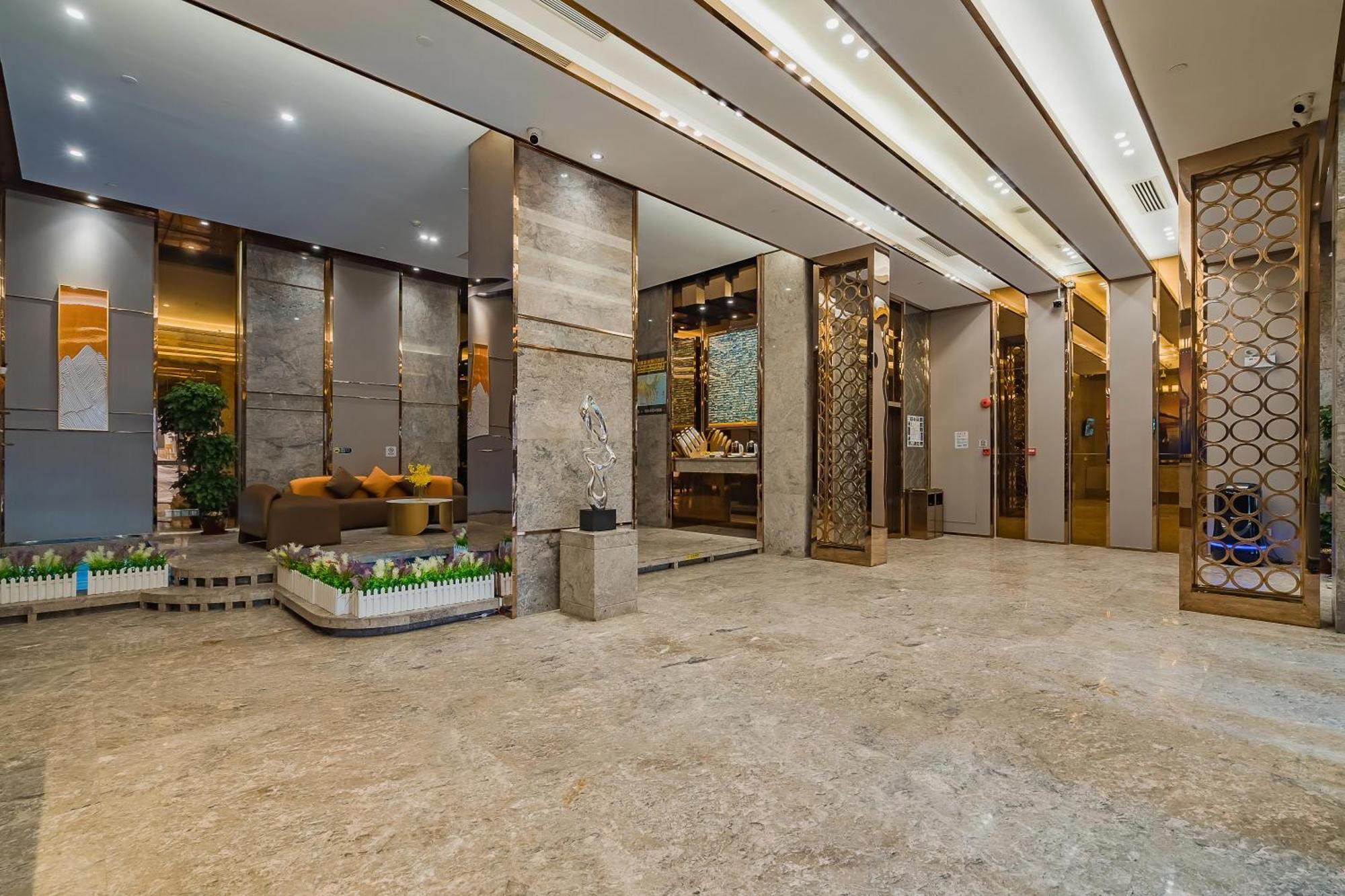 Super 8 Hotel Select Guangzhou Railway Station Xicun Subway Station Экстерьер фото